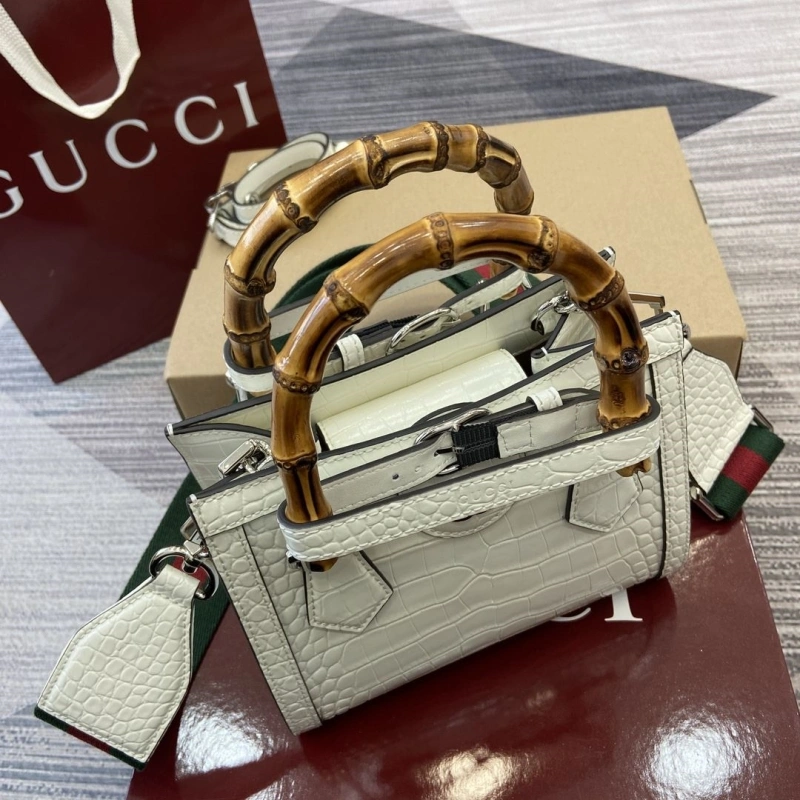 Gvc*1 top handle bags 4011b-0136