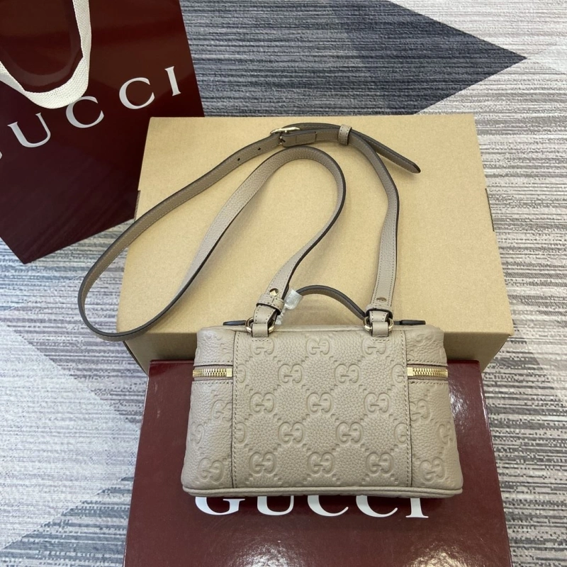 Gvc*1 top handle bags 4011c-0026