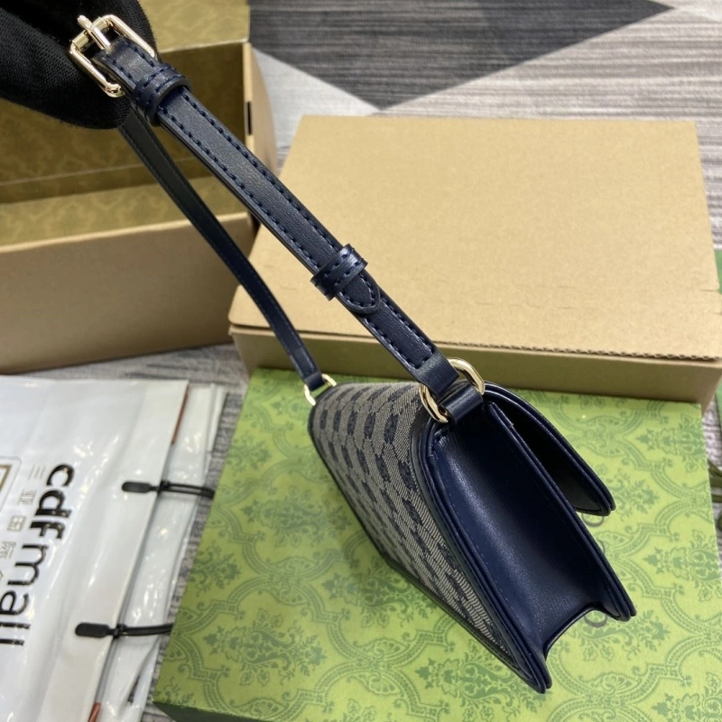 Gvc*1 top handle bags 4011i-0063