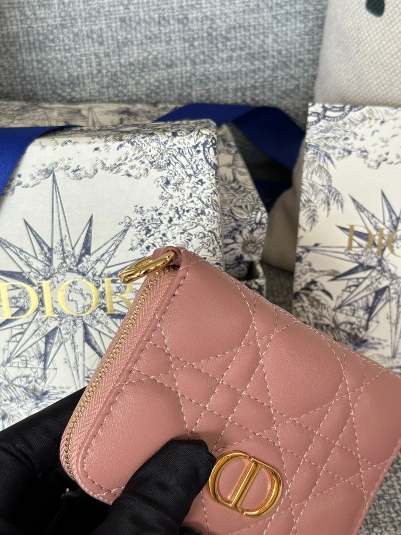Ch**el wallets 4016a-0869