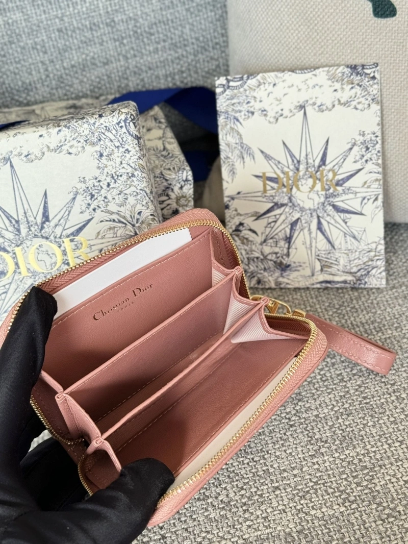 Ch**el wallets 4016a-0869