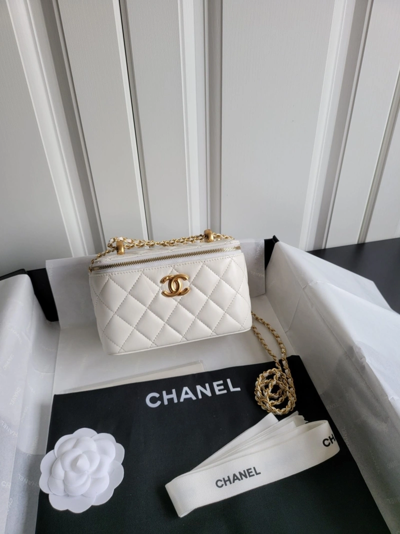 Ch**el cosmetic bags 4017-0042