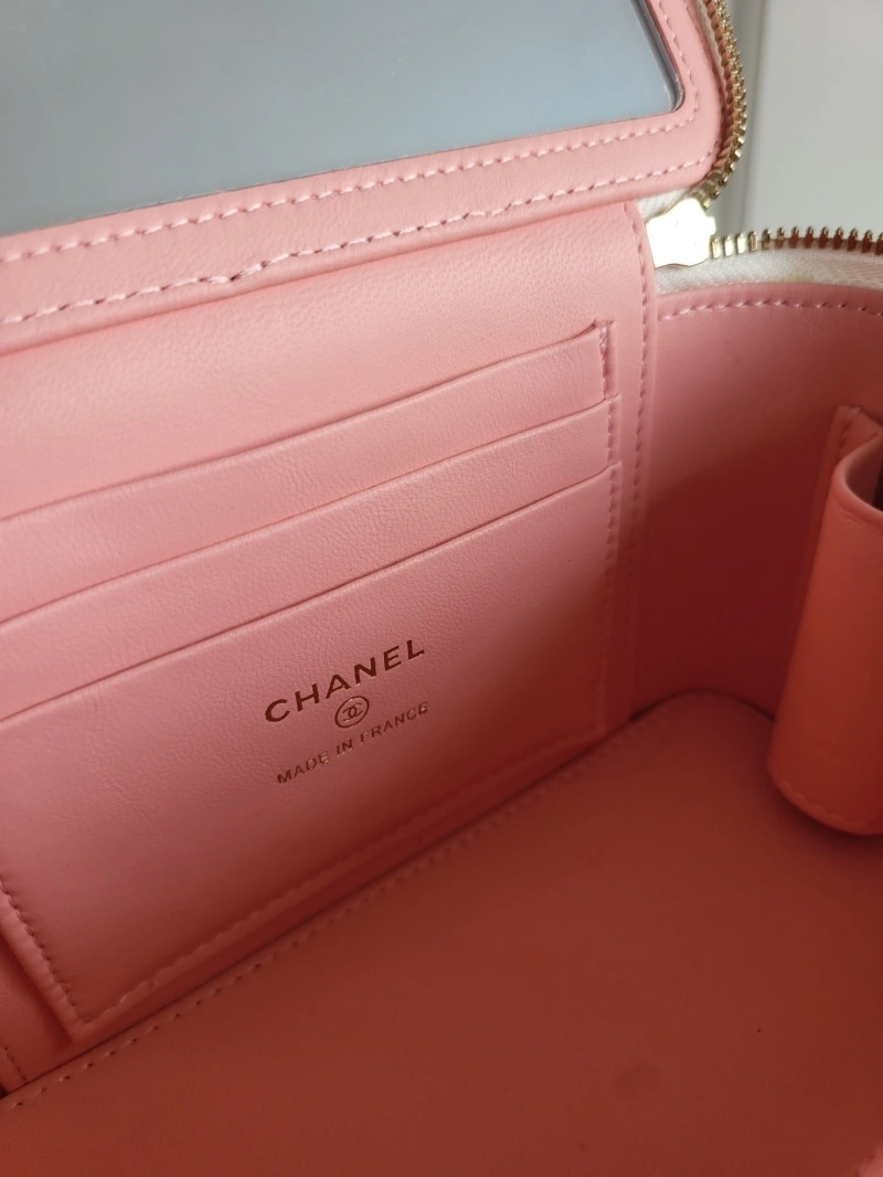 Ch**el cosmetic bags 4017-0042