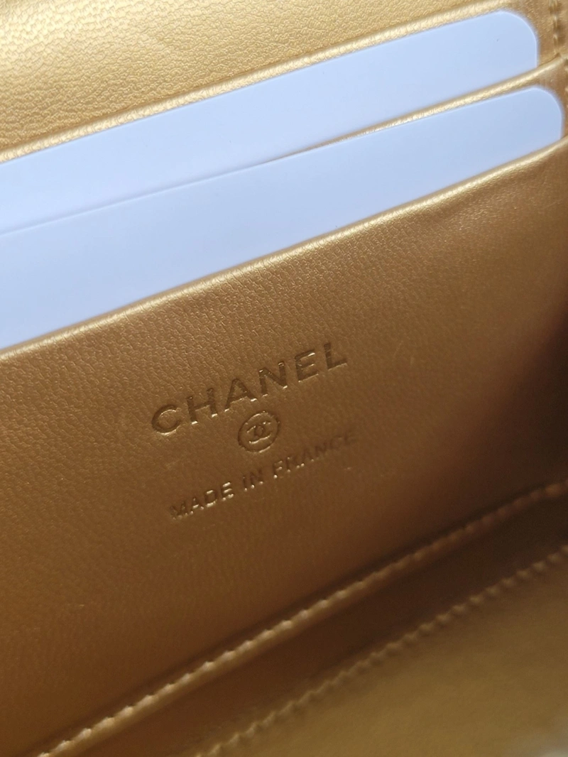 Ch**el cosmetic bags 4017-0043