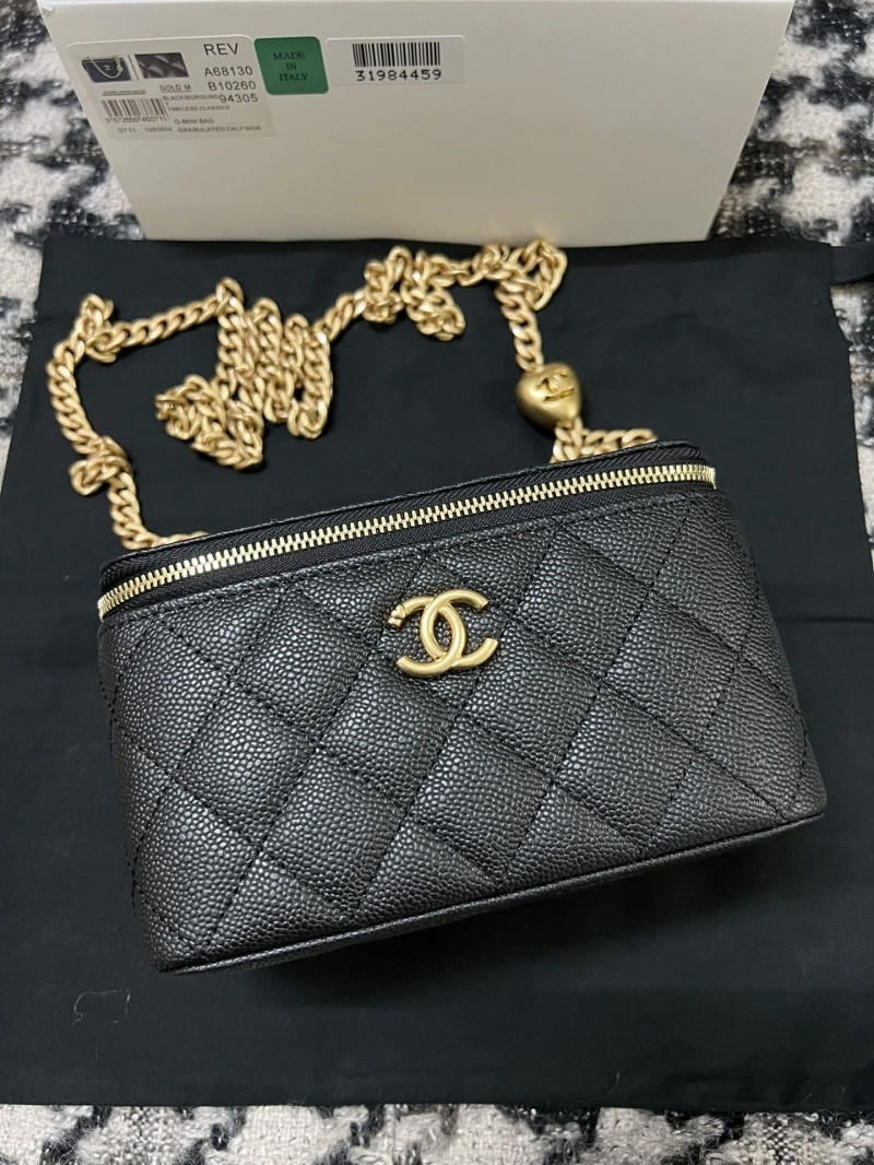 Ch**el cosmetic bags 4017-0348