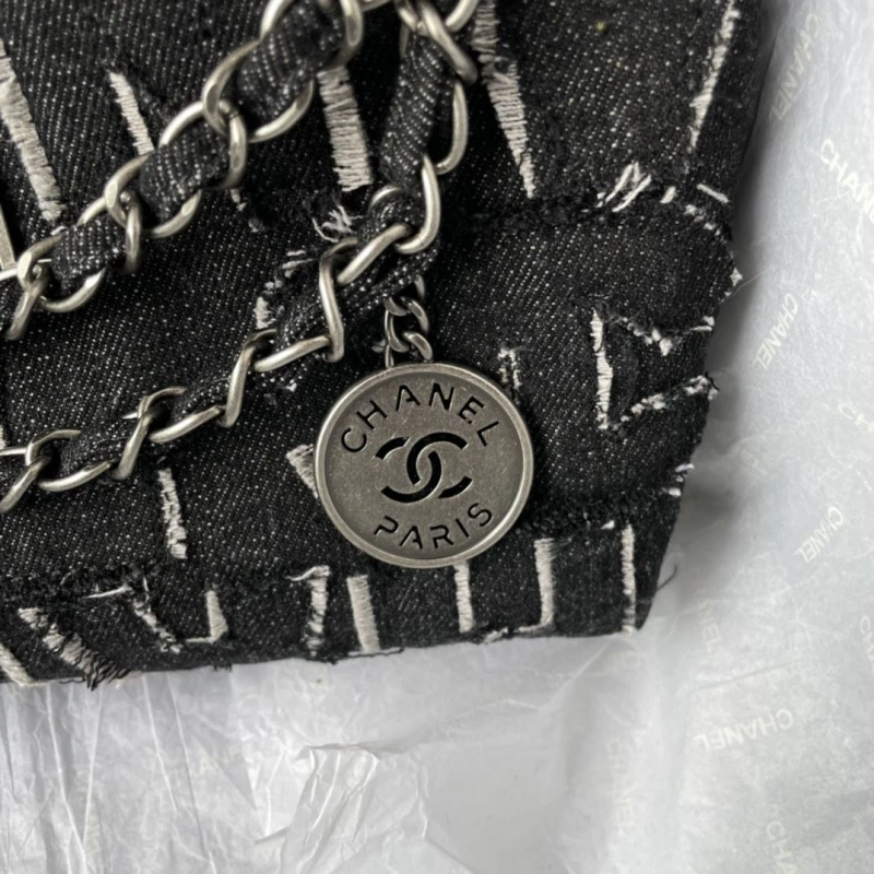 Ch**el shopping bags 4017-0385