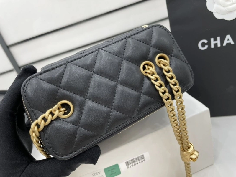Ch**el cosmetic bags 4017-0510