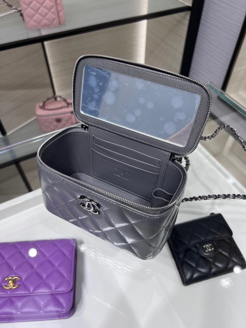 Ch**el cosmetic bags 4017-0703