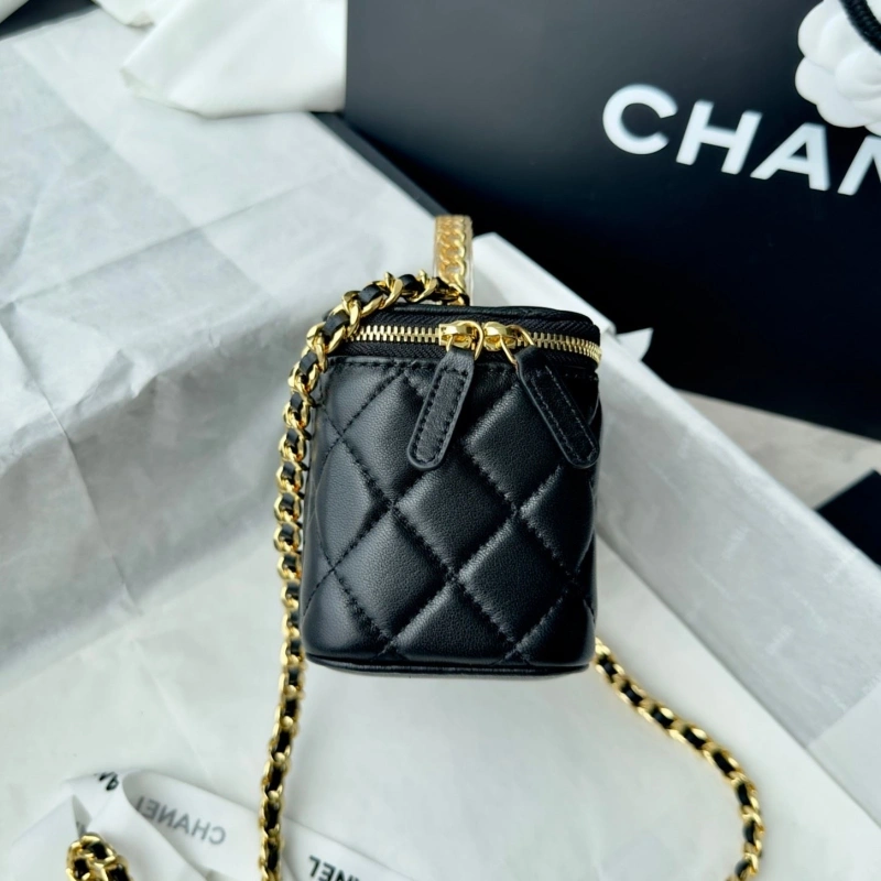 Ch**el cosmetic bags 4017-0763