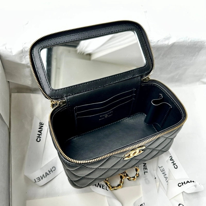 Ch**el cosmetic bags 4017-0763