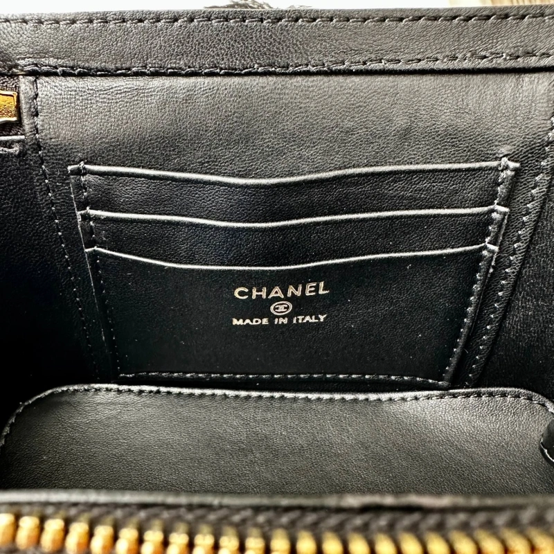 Ch**el cosmetic bags 4017-0763