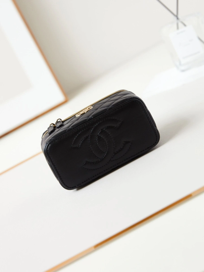 Ch**el cosmetic bags 4017-0817