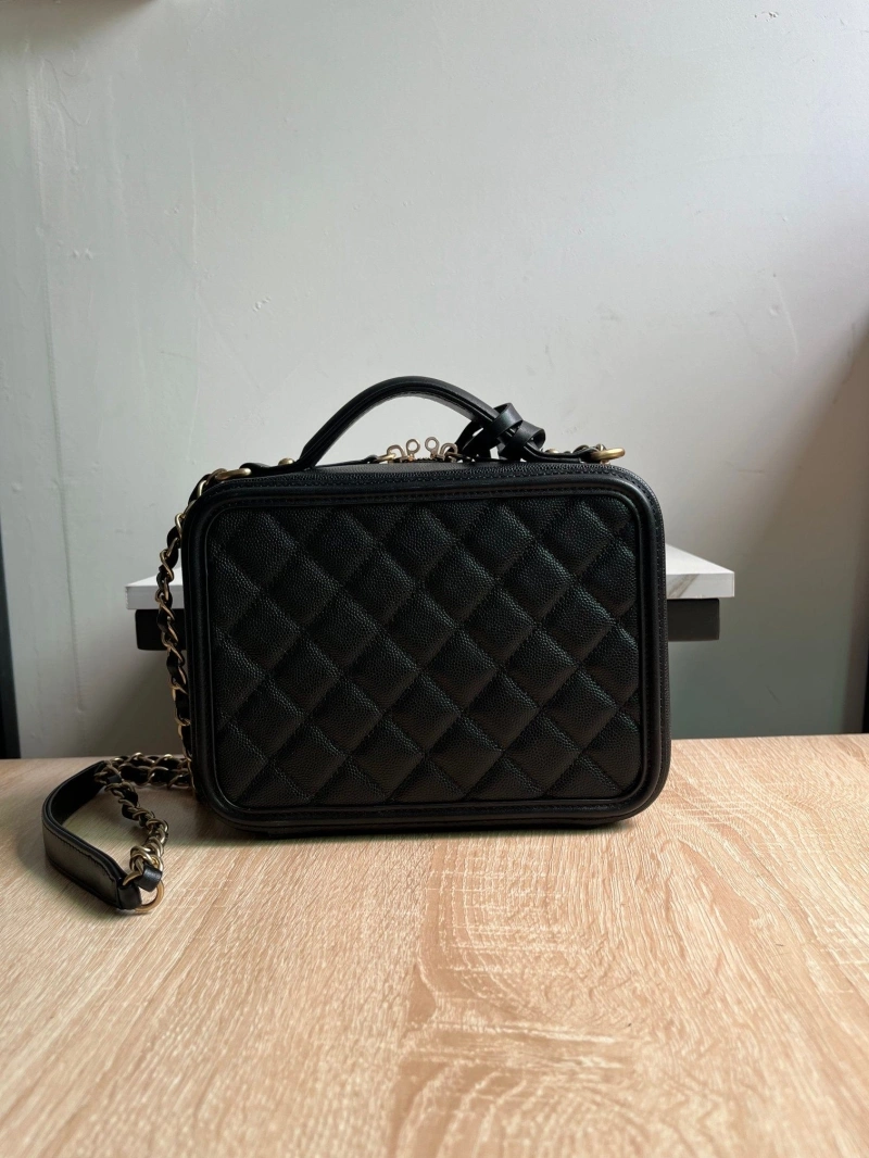 Ch**el cosmetic bags 4017-0822