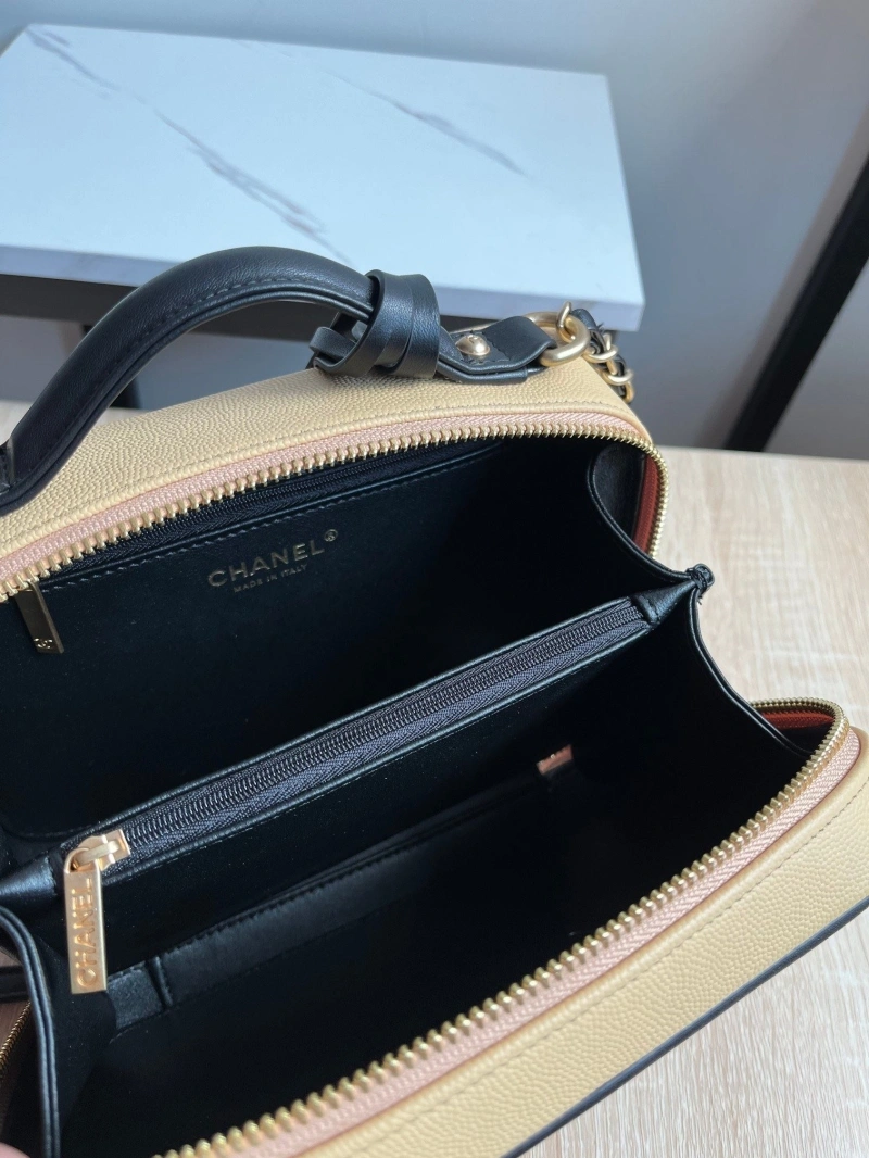 Ch**el cosmetic bags 4017-0823