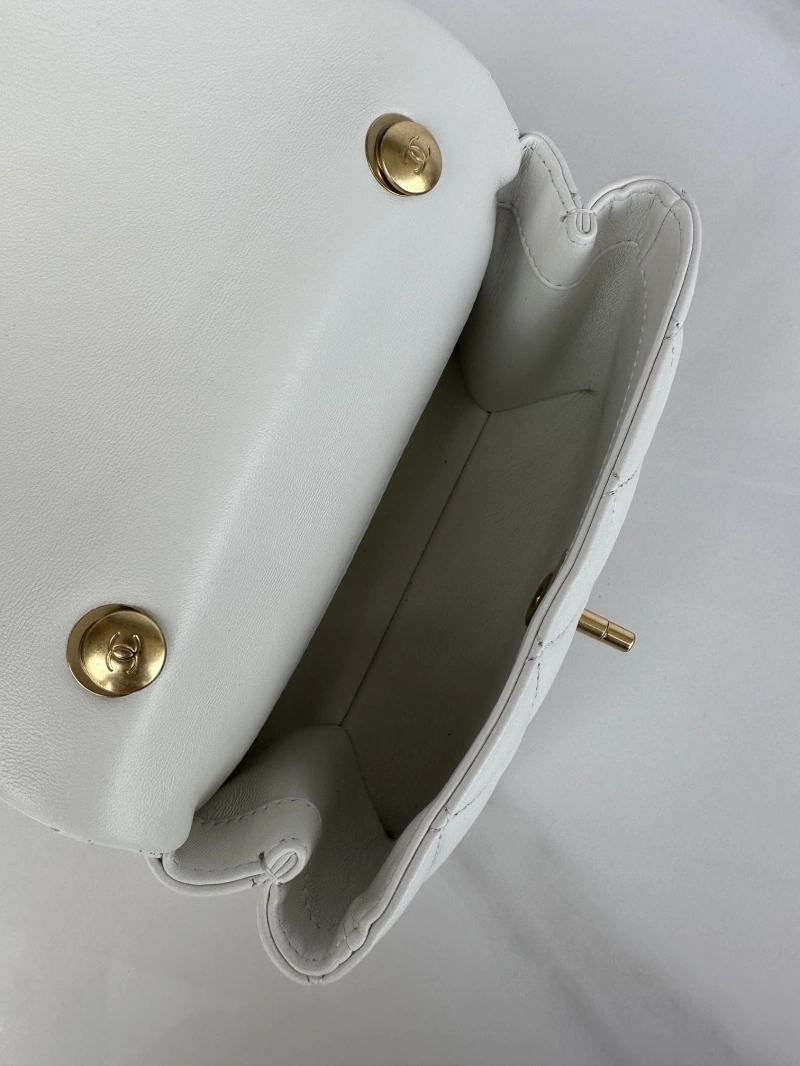 Ch**el woc bags 4017-0863
