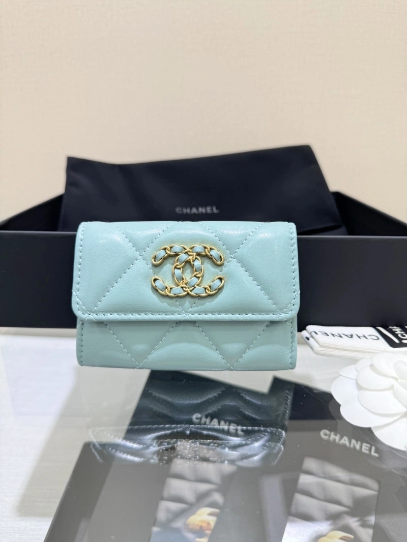 Ch**el wallets 4017-0973