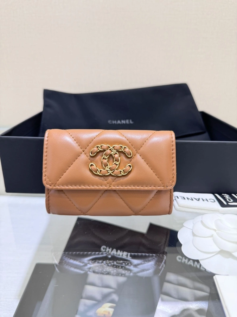 Ch**el wallets 4017-0978