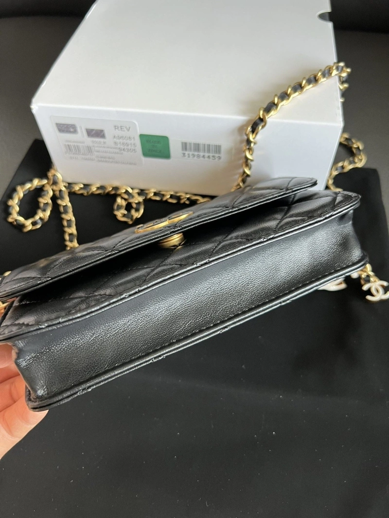 Ch**el woc bags 4017-1030