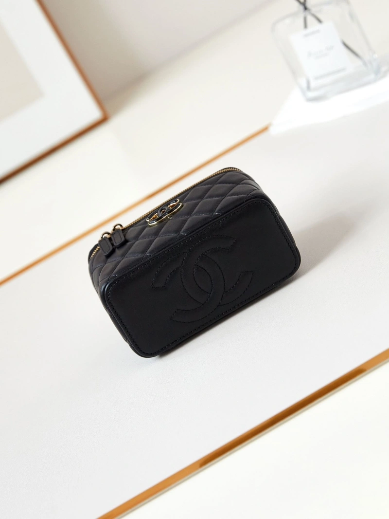 Ch**el cosmetic bags 4017-1186