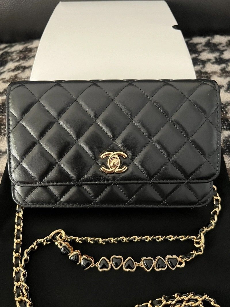 Ch**el woc bags 4017-1381