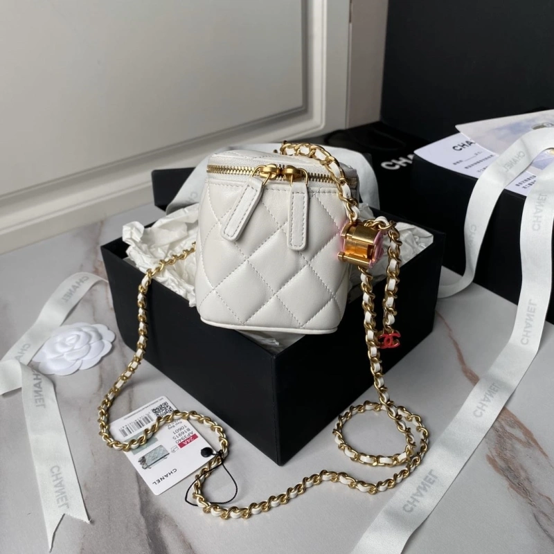 Ch**el cosmetic bags 4017-1657