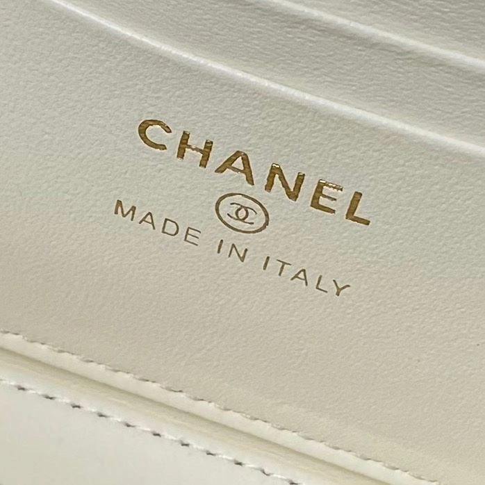 Ch**el cosmetic bags 4017-1706