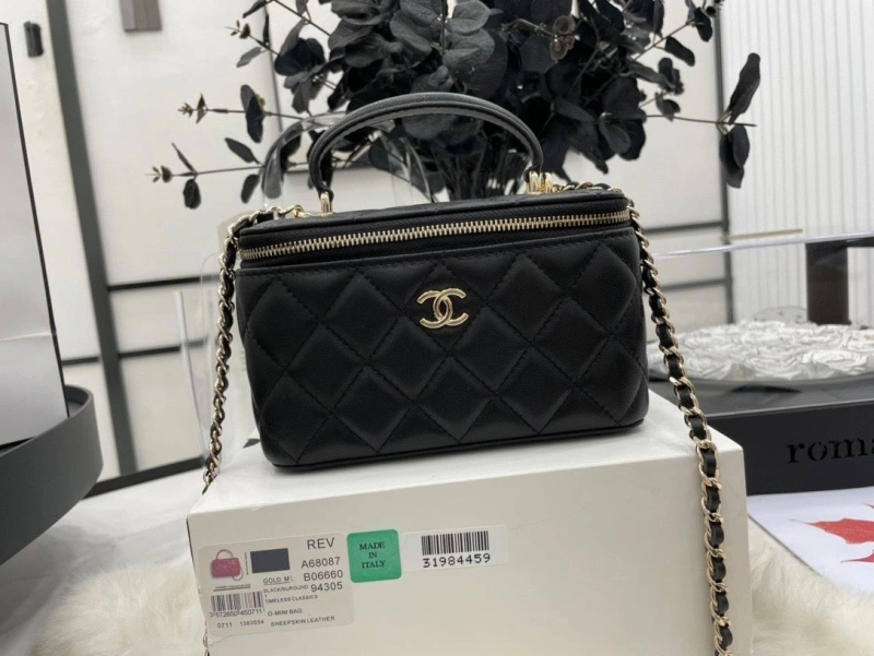 Ch**el cosmetic bags 4017-1965