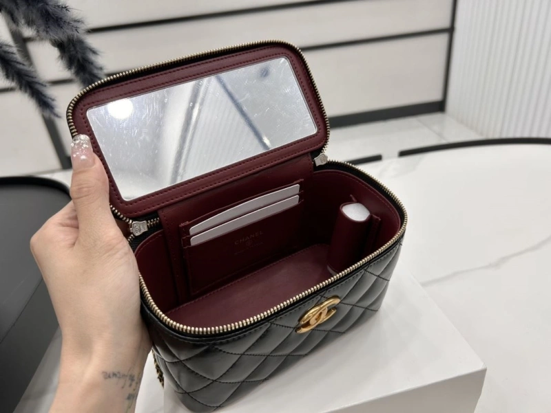 Ch**el cosmetic bags 4017-1966