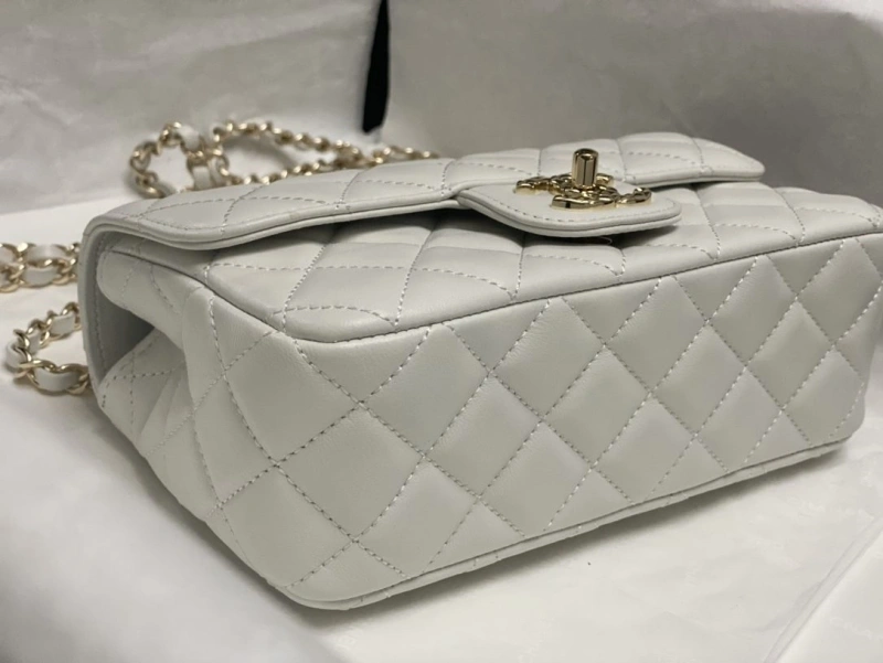 Ch**el cf series bags 4017-2209