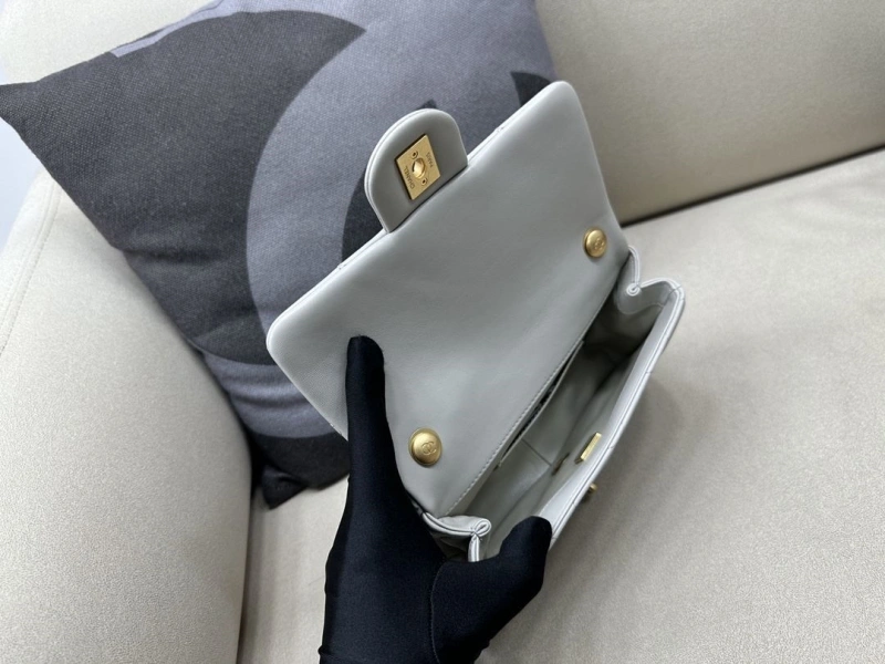 Ch**el cf series bags 4017-2309