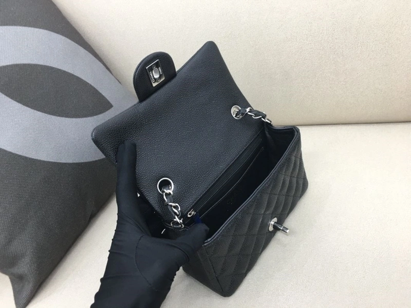 Ch**el cf series bags 4017-2318