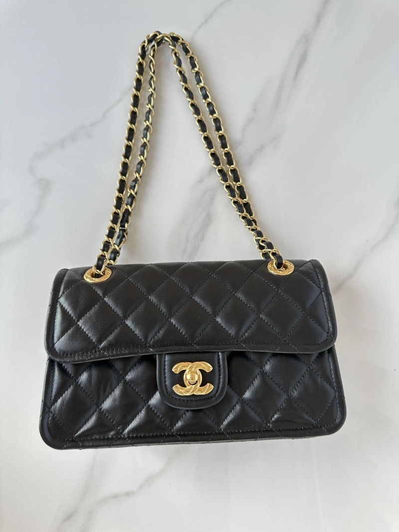 Ch**el cf series bags 4017b-0127