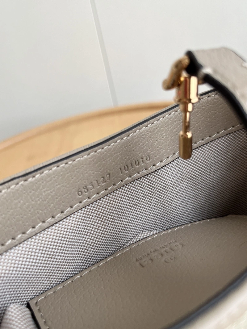 Gvc*1 top handle bags 4032-0120