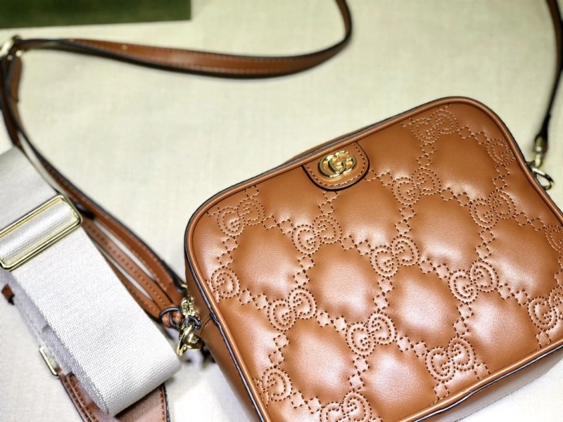 Gvc*1 satchel bags 4032-0879