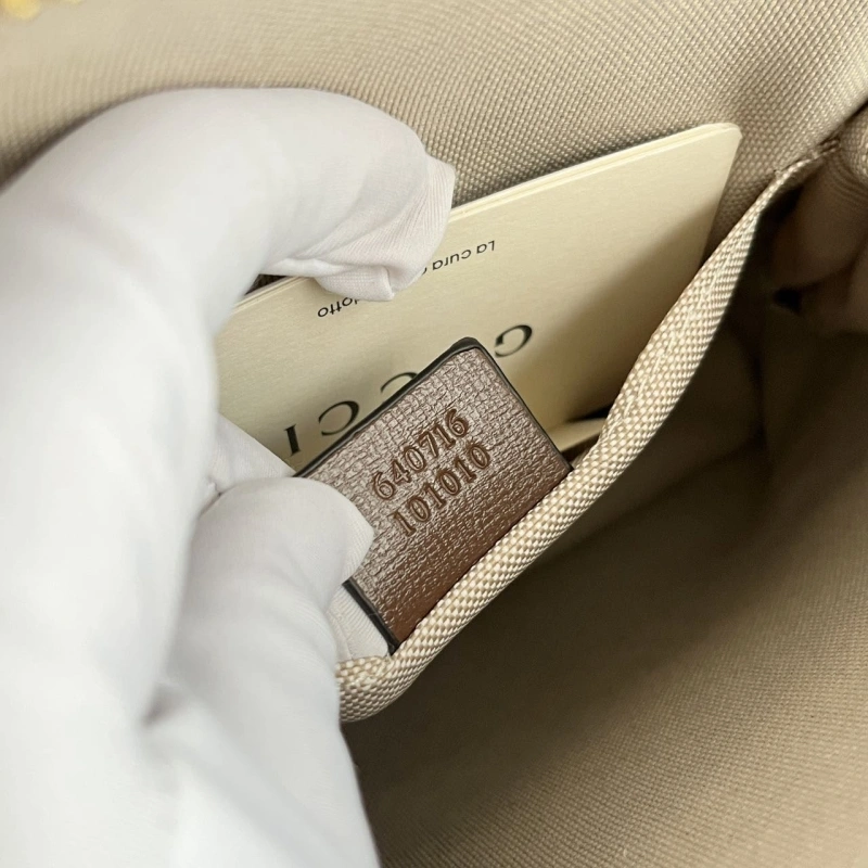 Gvc*1 top handle bags 4032-0926