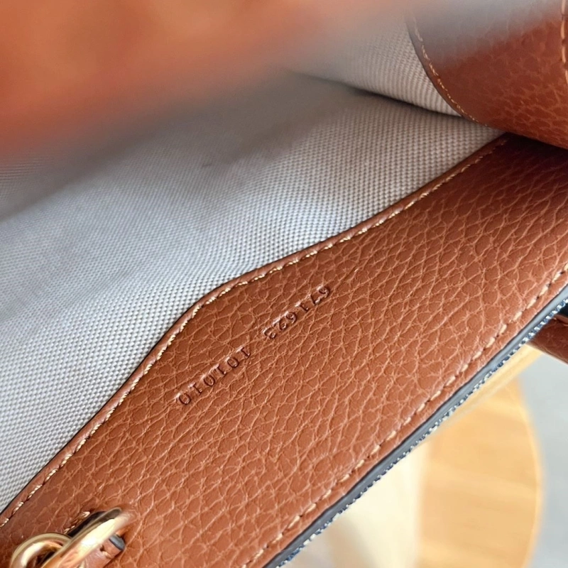 Gvc*1 top handle bags 4032-1124