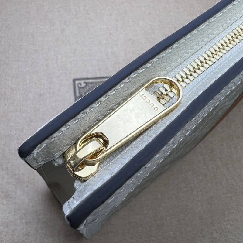 Gvc*1 clutch bags 4033-0180