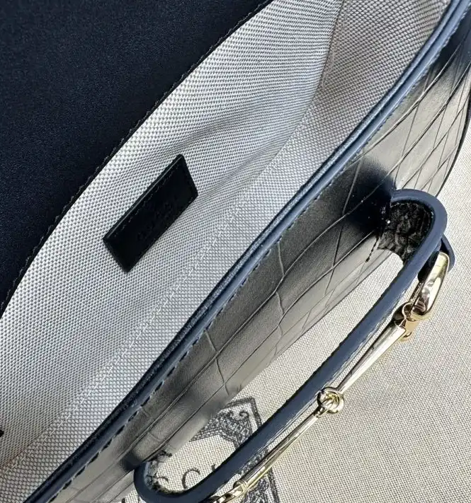 Gvc*1 satchel bags 4034f-0054