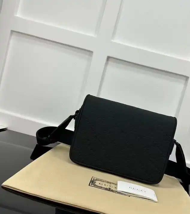 Gvc*1 satchel bags 4034g-0021