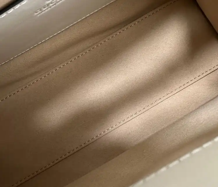 Gvc*1 top handle bags 4034g-0031