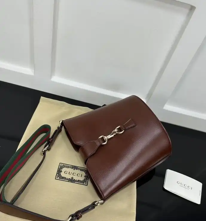 Gvc*1 bucket bags 4034g-0039