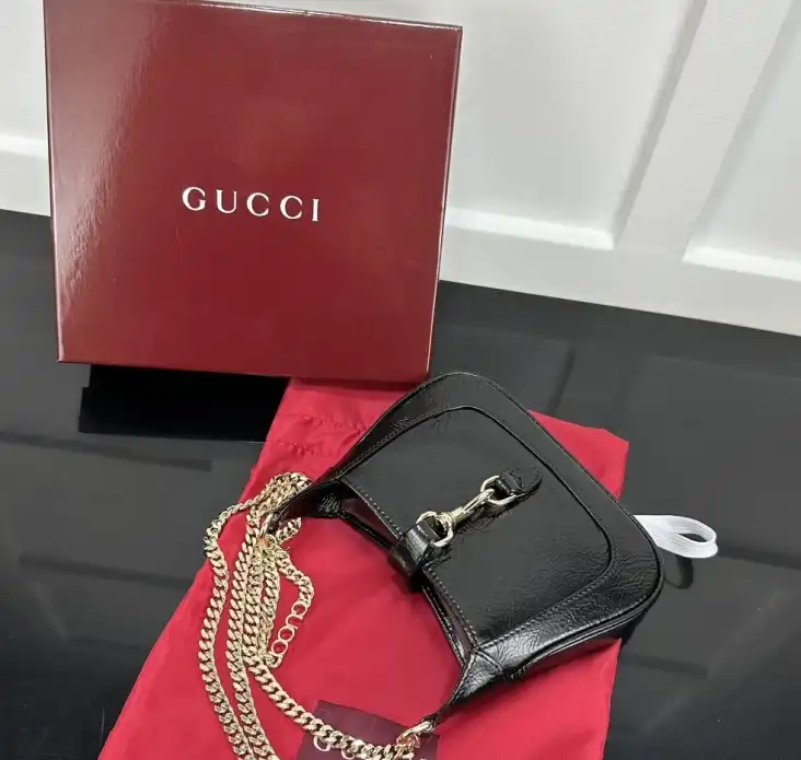 Gvc*1 satchel bags 4034h-0001