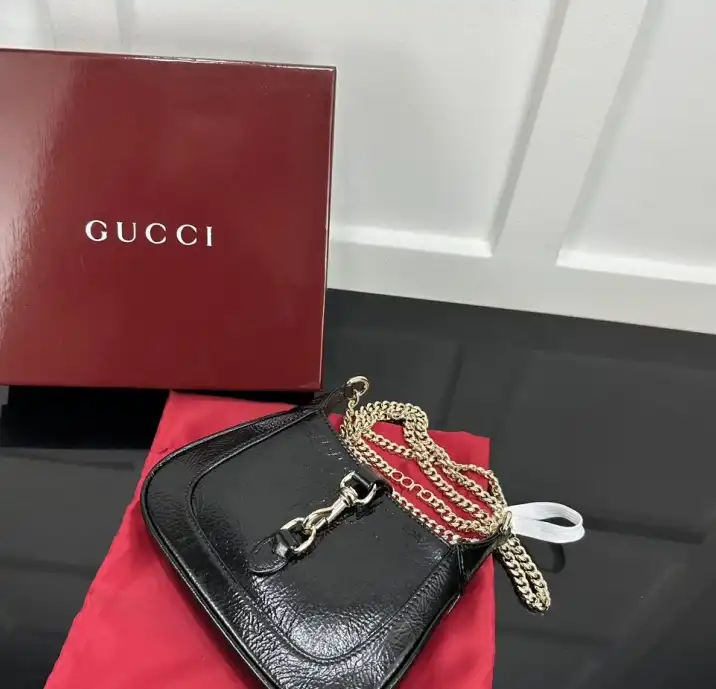 Gvc*1 satchel bags 4034h-0001