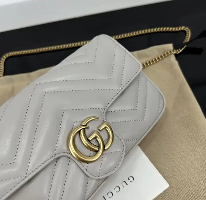 Gvc*1 satchel bags 4034h-0011
