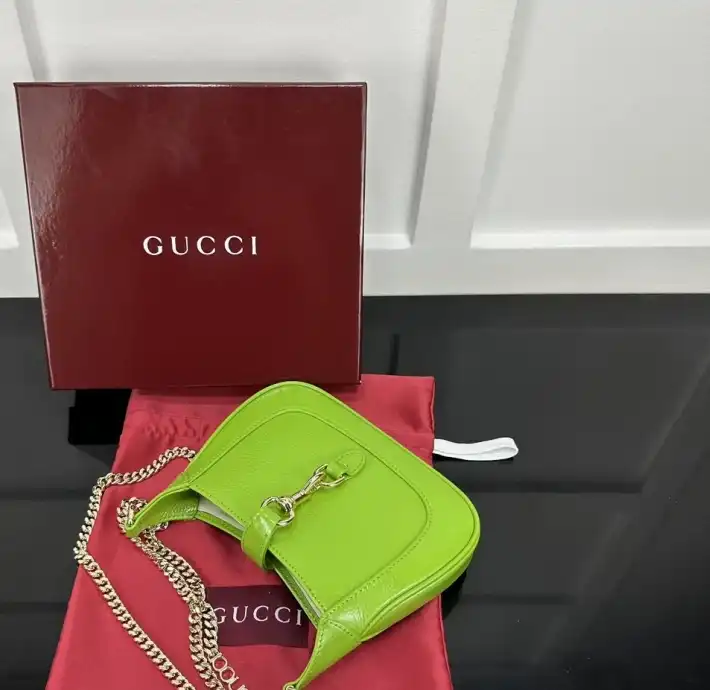 Gvc*1 satchel bags 4034h-0018