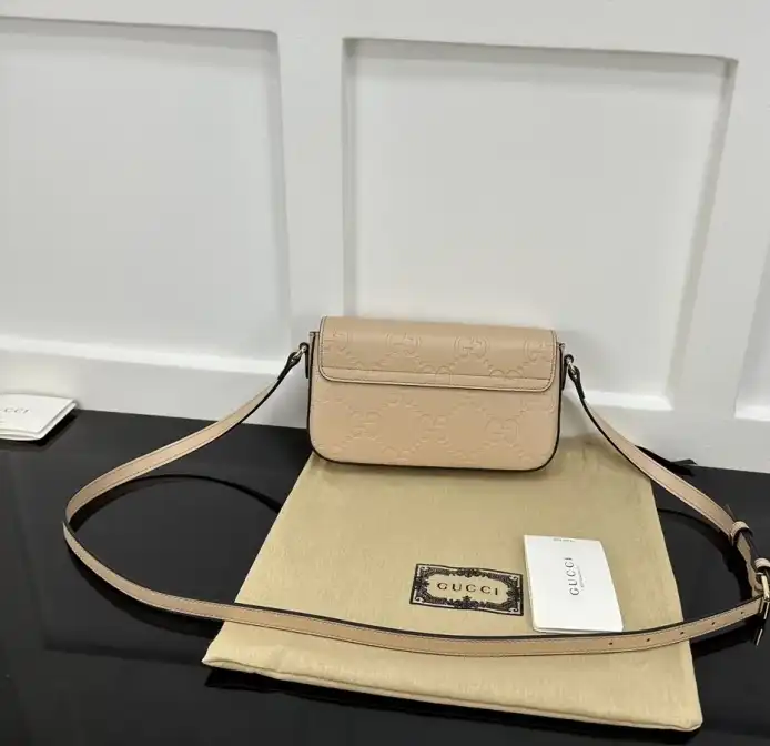 Gvc*1 satchel bags 4034h-0035