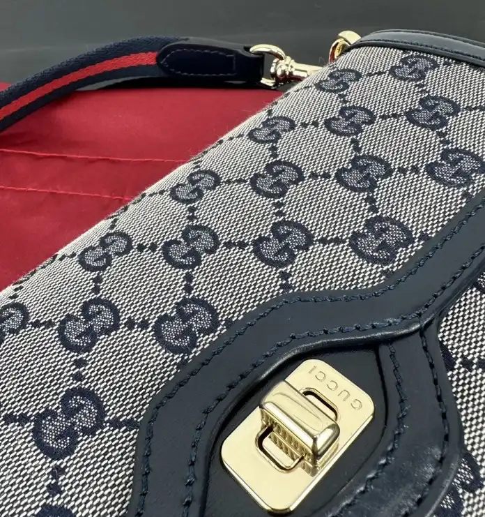 Gvc*1 satchel bags 4034h-0057