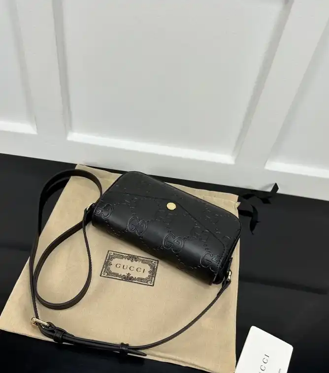 Gvc*1 satchel bags 4034h-0058