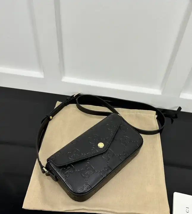 Gvc*1 satchel bags 4034h-0058