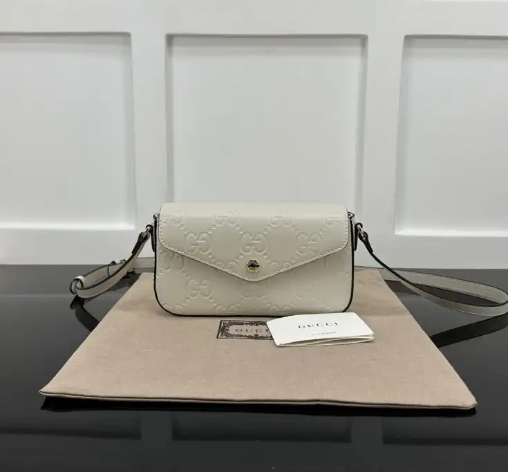 Gvc*1 satchel bags 4034h-0062